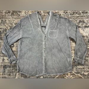 NWT Brandy Melville Gray Button-Up Shirt‎ Size OSFA